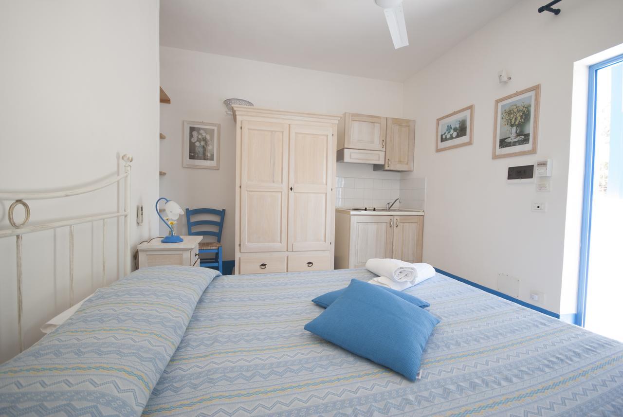 Villa Flora Studios & Apartments Conca Specchiulla Zewnętrze zdjęcie