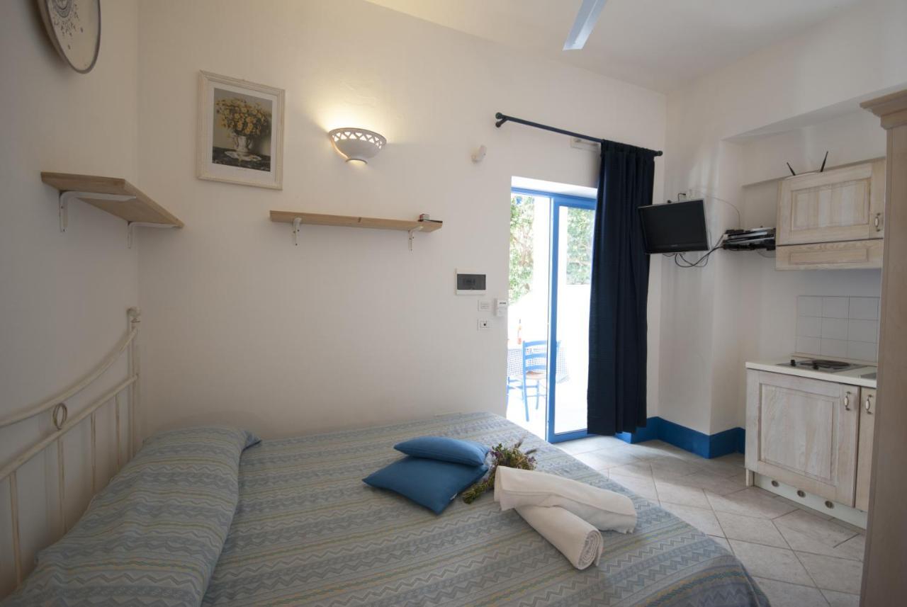 Villa Flora Studios & Apartments Conca Specchiulla Zewnętrze zdjęcie